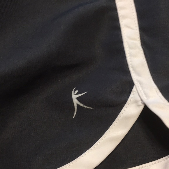 Danskin Now Running shorts - Picture 3 of 3